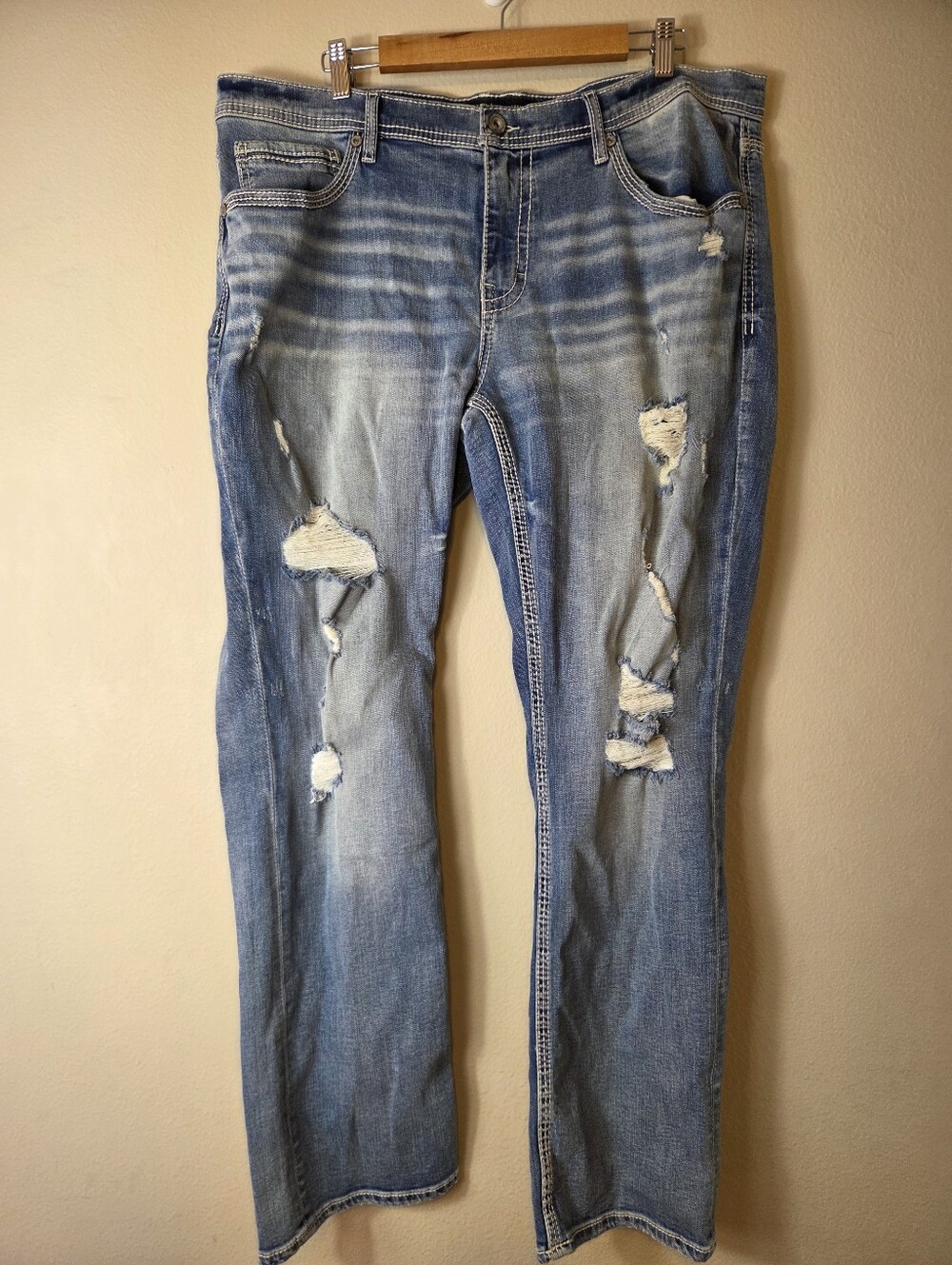 BKE Men's Derek Jeans 38x32 Distressed Ripped